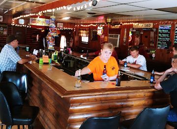 ohio/geneva-on-the-lake/nightclub/log-cabin-bar