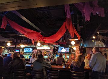 michigan/holland/nightclub/itty-bitty-bar