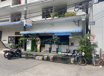 thailand/samut-prakan/nightclub/mee-jong-mee-snoocker-club