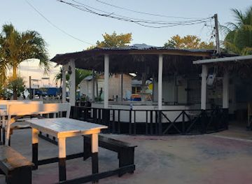 jamaica/negril-area/nightclub/drifter-s-bar