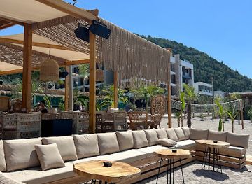 albania/dhermi-region/nightclub/bacaro-beach-bar