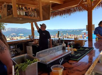 california/lake-tahoe/nightclub/the-beach-tiki-bar
