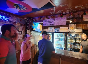 the-bahamas/eleuthera-island/nightclub/ronnies-hi-d-way