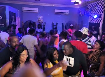 the-bahamas/grand-bahama-island/nightclub/platinum-lounge