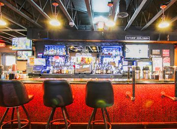 Squire Lounge & Patio