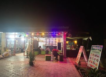 cambodia/siem-reap/wat-bo-road/nightclub/kamdaormithattreacheatichet