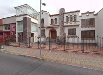 ecuador/quito/la-mariscal/nightclub/veronica