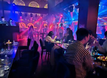 south-korea/busan/seomyeon/nightclub/run-to-you