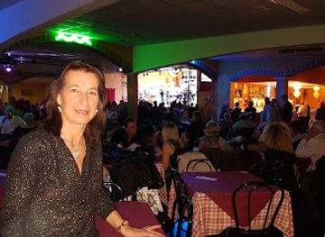 italy/maremma/nightclub/bolero-dancing