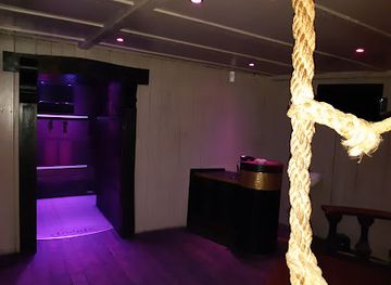 france/versailles/chateau-de-versailles/nightclub/l-escale-club-discotheque