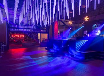 Mosaic Ultra Lounge