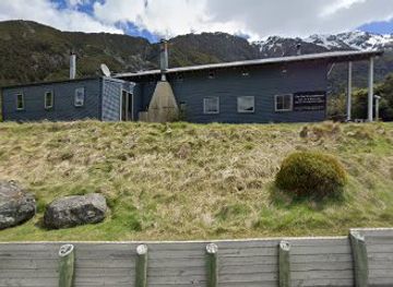 new-zealand/mount-cook-national-park/nightclub/tasman-glacier-skiing