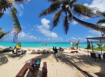 ＲＯＹＡＬ ＢＡＹ ＢＥＡＣＨ ＣＬＵＢ