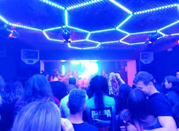 hungary/southern-transdanubia/nightclub/amper-club