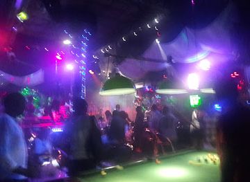 Boomerang Night Club