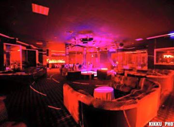 italy/sardinia/nightclub/piper-night-club