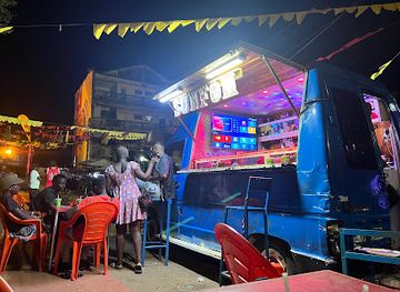 guinea-bissau/fula-jalon-highlands/nightclub/sunfon