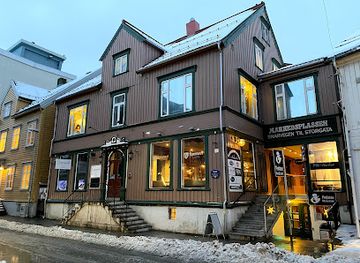 norway/troms/nightclub/prelaten-kro-scene-mackbar-as