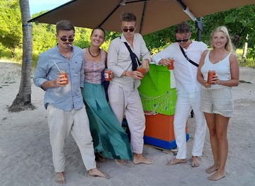 saint-vincent-and-the-grenadines/tobago-cays-marine-park/nightclub/tiki-bar-tobago-cays