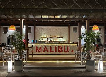 indonesia/gili-islands/nightclub/malibu-beach-club