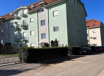 hungary/ferto-region/nightclub/hajagos-palace