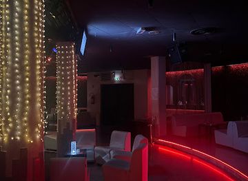 italy/abruzzo/nightclub/oz-night-club