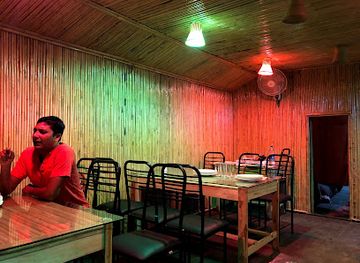 bangladesh/bandarban-hill-tracts/nightclub/kalapata-resturant