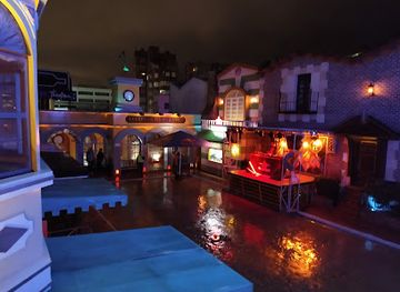 THEATRON
