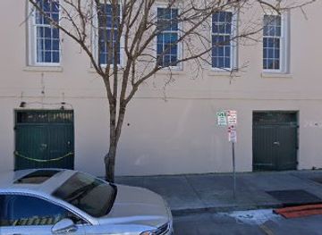 louisiana/new-orleans/garden-district/nightclub/claire-s-cocktail-lounge