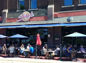 michigan/st-joseph/nightclub/schu-s-grill-bar