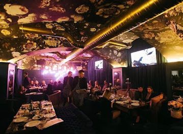 ukraine/chernivtsi/old-town/nightclub/solo-karaoke-music-bar