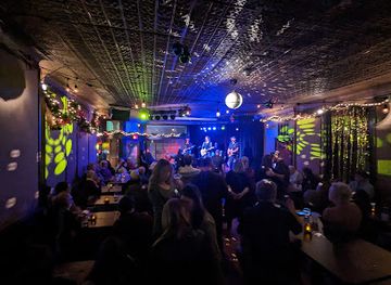 illinois/berwyn/nightclub/fitzgerald-s-sidebar