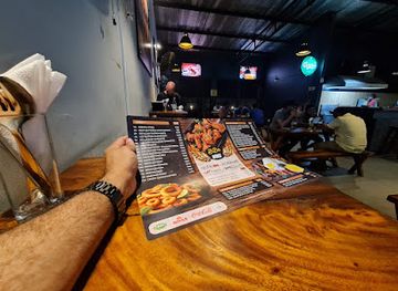 sri-lanka/negombo/nightclub/machan-negombo