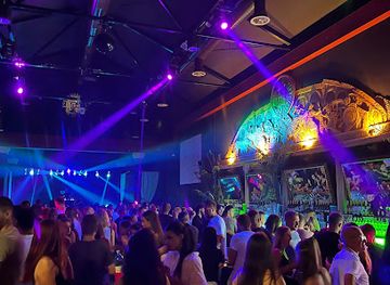 croatia/kvarner-gulf/nightclub/disco-magnus