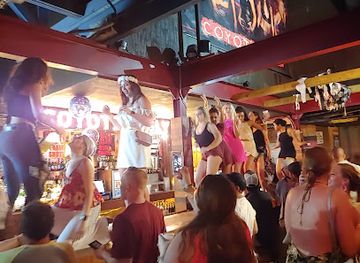 florida/destin-beach/nightclub/coyote-ugly-saloon