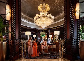 puerto-rico/san-juan/isla-verde/nightclub/chandelier-bar