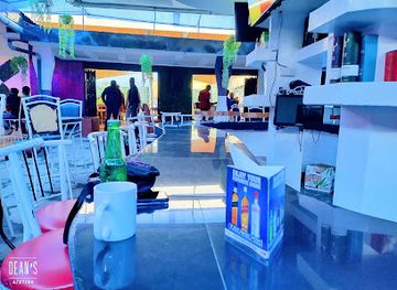 kenya/naivasha/nightclub/double-dreamz-lounge-grill