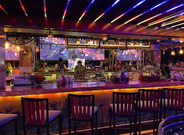 vietnam/nha-trang/tran-phu-beach/nightclub/hk-club-nha-trang-havana-club-cu