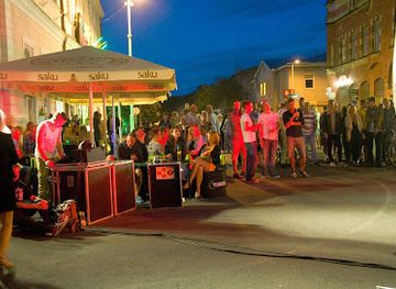 estonia/parnu-beach/nightclub/aptek