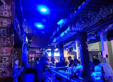 the-bahamas/lucaya/nightclub/rum-runners