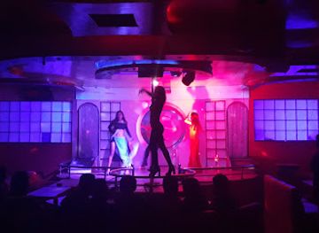 New Sky Palace Dance Bar