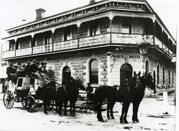 australia/limestone-coast/nightclub/mac-s-hotel