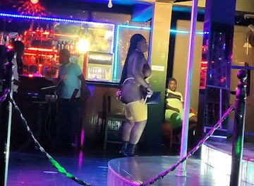Club Royalty
