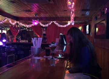 Heat Bar & Night Club