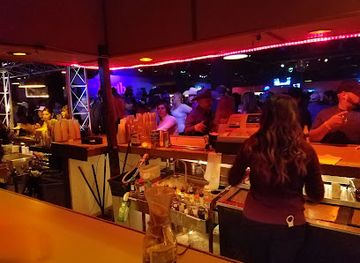 texas/midland/nightclub/la-avenida