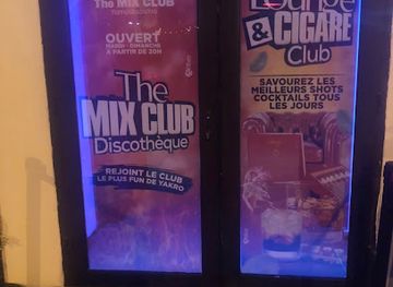 SAINT TROPEZ NIGHT CLUB YAKRO
