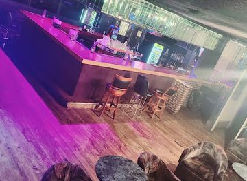 kansas/emporia/nightclub/double-d-s-cabaret