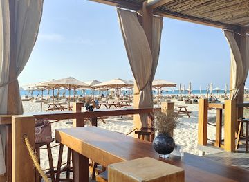 united-arab-emirates/saadiyat-island/nightclub/vayu-beach-bar