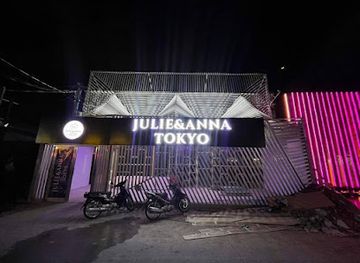 cambodia/sihanoukville/victory-beach/nightclub/julie-anna-tokyo