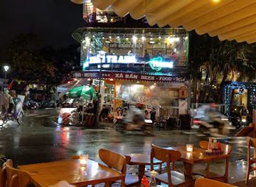 Brown Eyes Bar